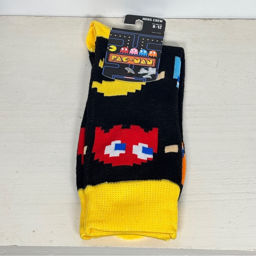 Bioworld Pac-Man Black and Yellow Crew Socks